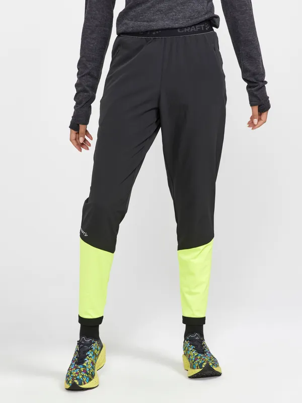1908725-999851_ADV Essence Training Pants W_Closeup1.jpg
